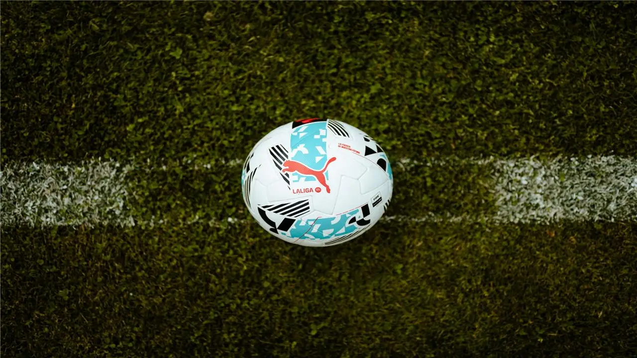 تعديل مفاجئ يخص موعد مباراتي برشلونة وريال مدريد ضمن منافسات الدوري الإسباني